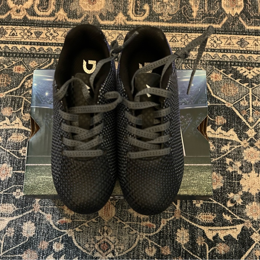 DSG Speed Viper Soccer Cleats - NEW Size 10
